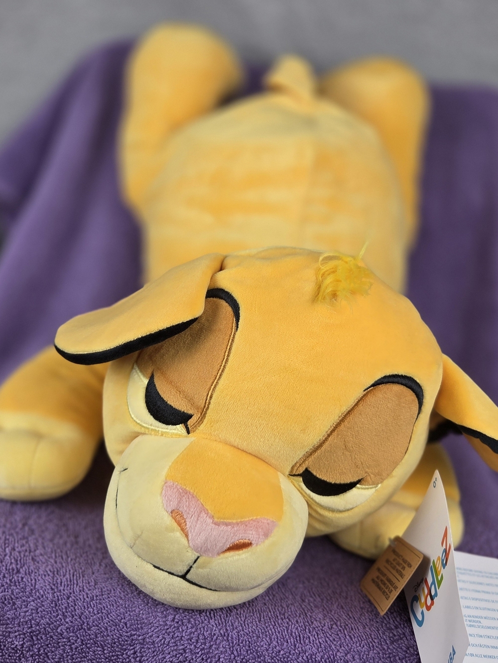 Large Yellow Disney Cuddleez Simba Lion King Plush